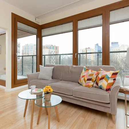 Niemcewicza Pet-friendly By Renters Varsó