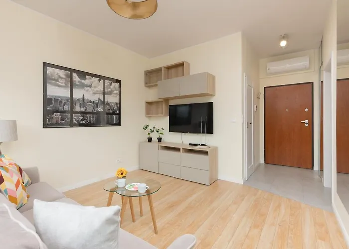 Niemcewicza Pet-friendly By Renters * وارسو